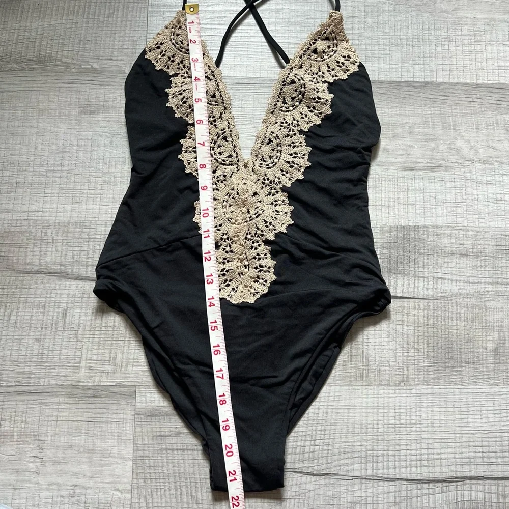 BLUE LIFE Mirage Halter One Piece Swimsuit Bikini Size Medium